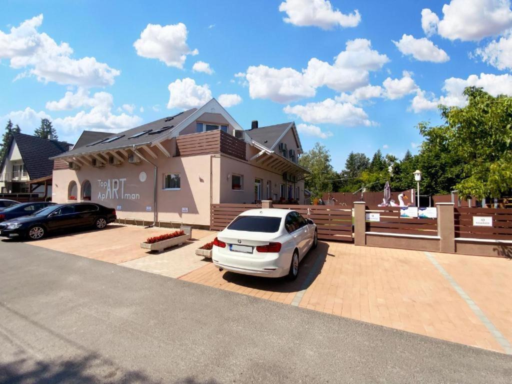 Topart Apartman I بالاتونفينيفيس المظهر الخارجي الصورة